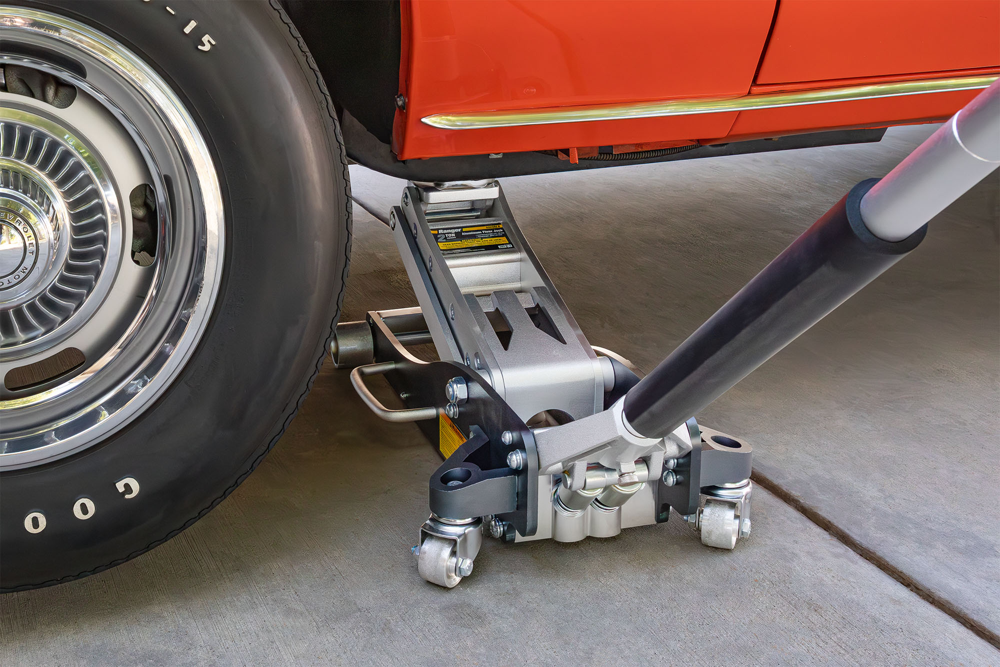 Best floor jacks for trucks designed for heavy-duty lifting, safety, durability, and long-lasting performance.
